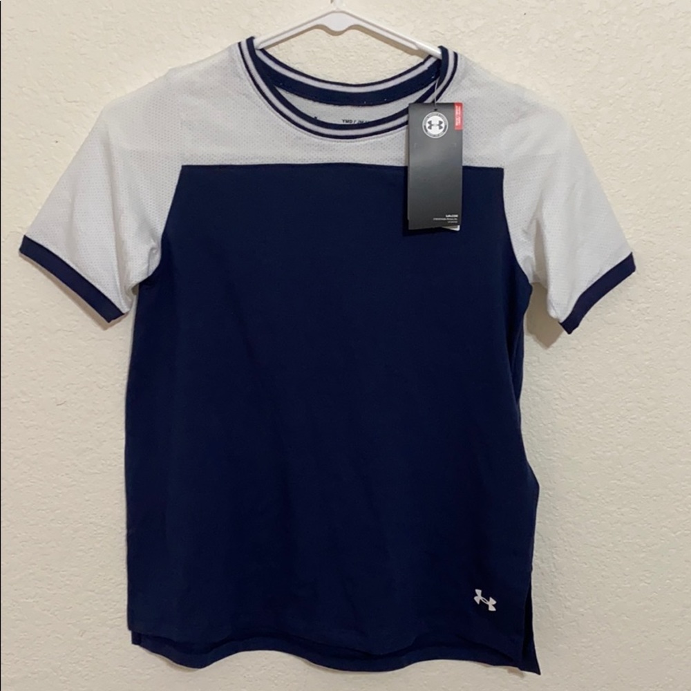 New Girl’s Under Armour T-shirt top youth size M